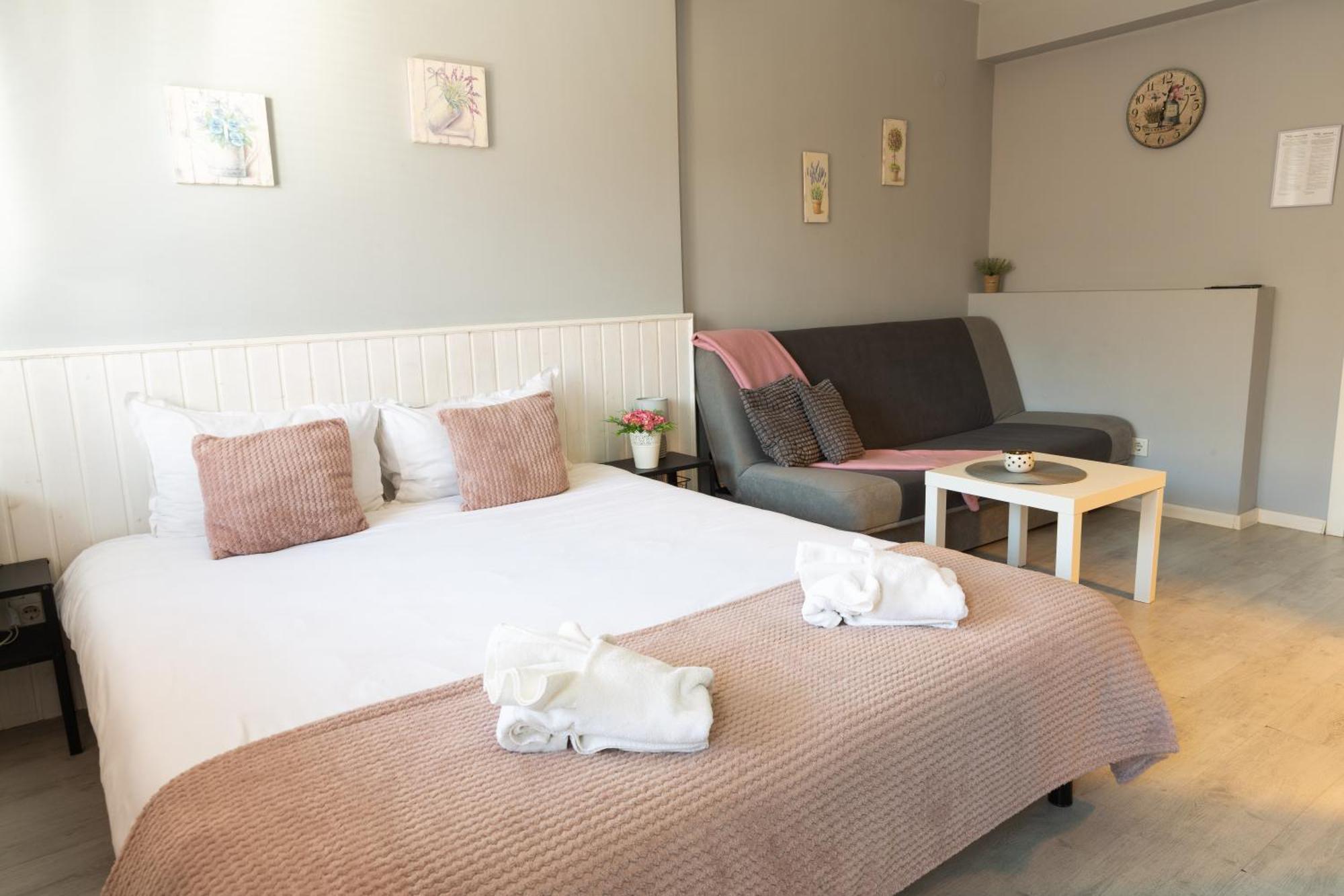La Piazza Hotel Sjumen Eksteriør billede