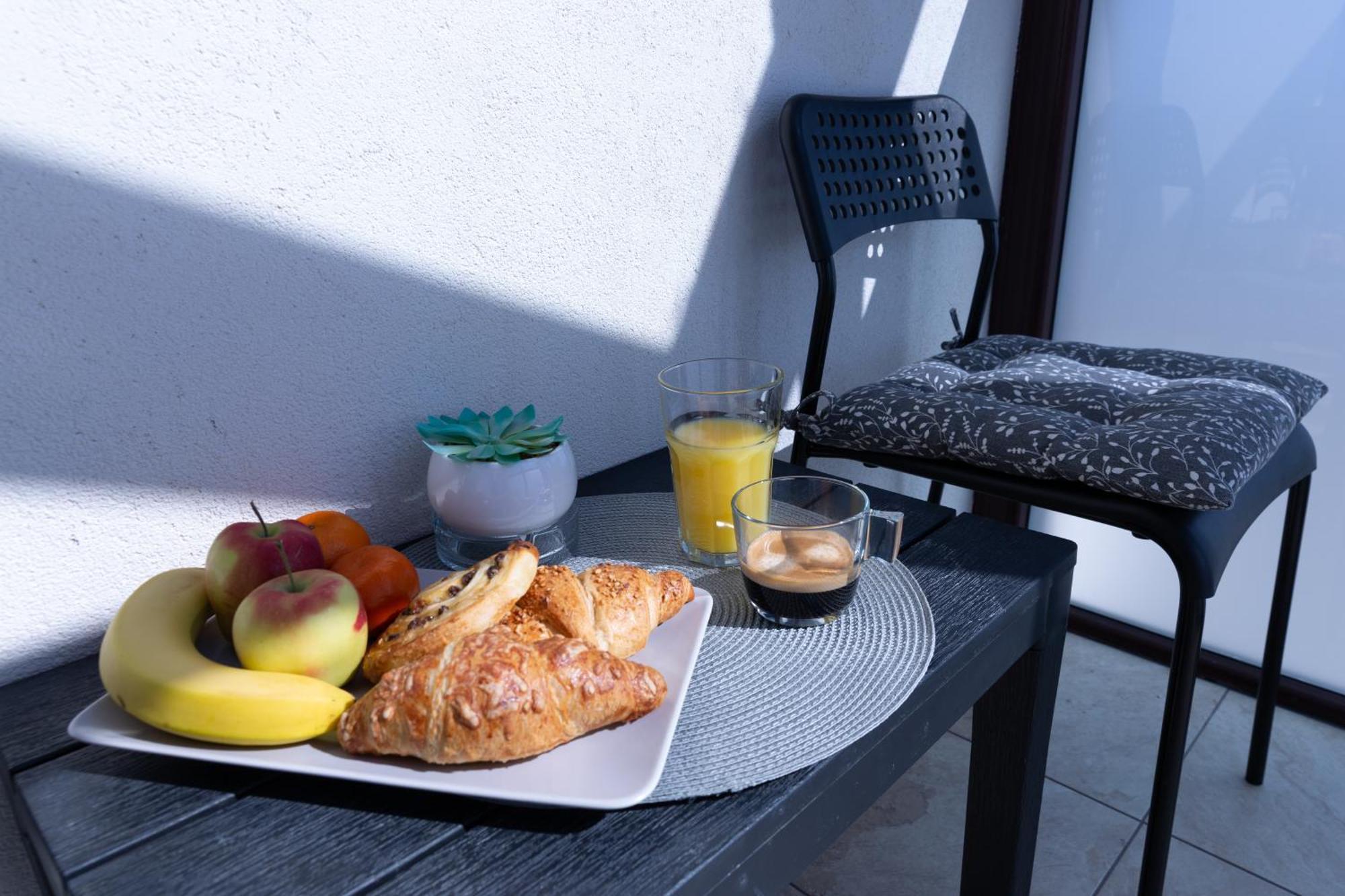 La Piazza Hotel Sjumen Eksteriør billede