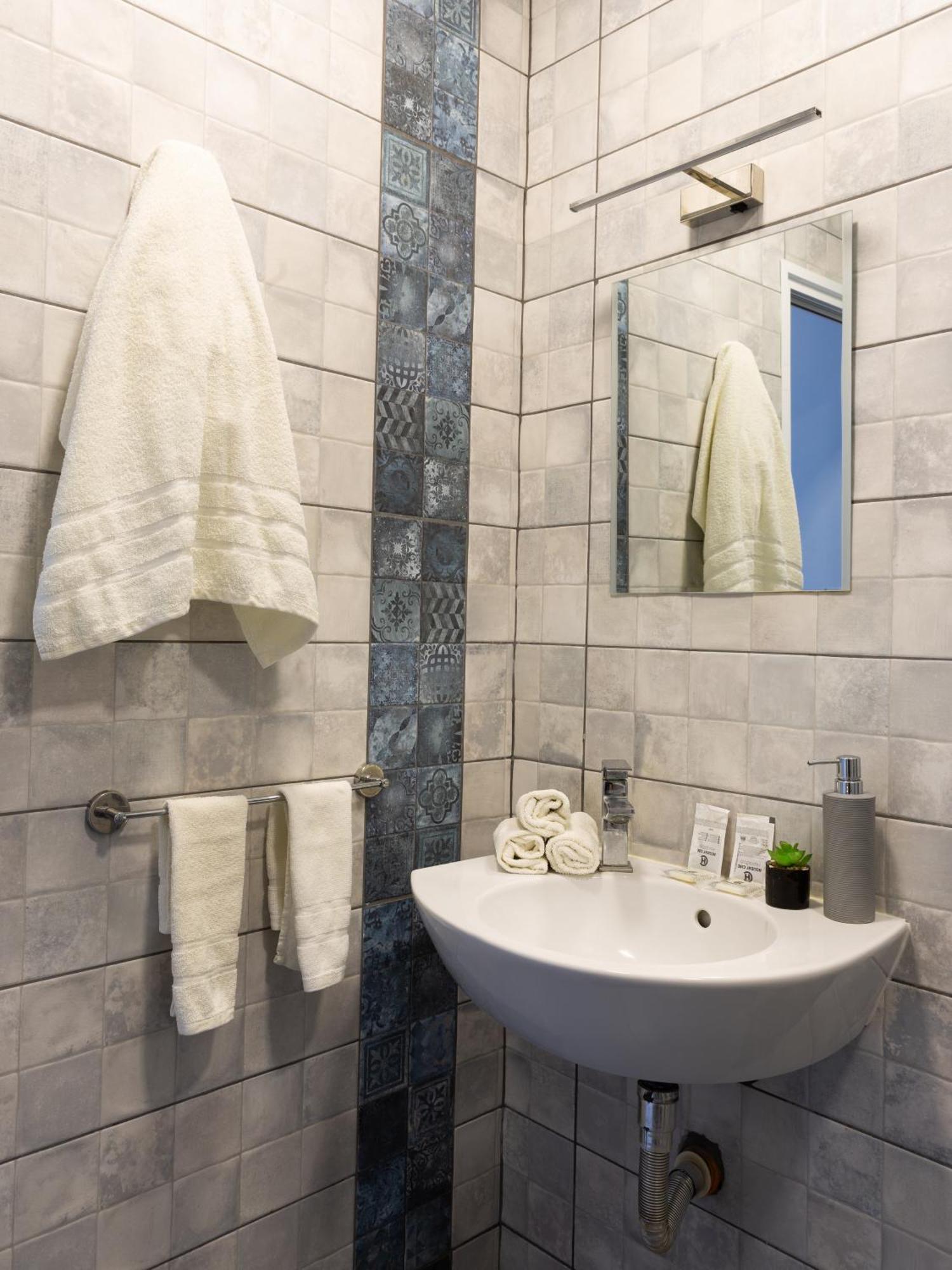 La Piazza Hotel Sjumen Eksteriør billede